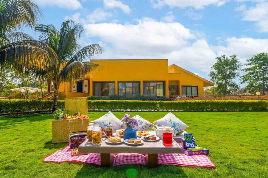 Pranamya Villa, Alibaug