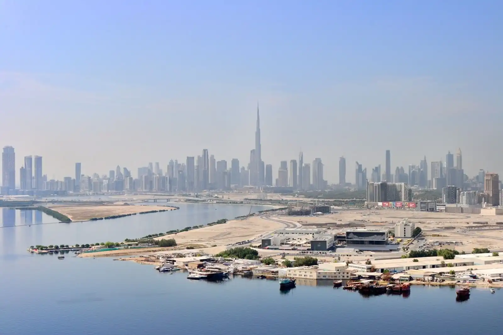 Premium 3B with Skyline View in Address Harbor Point, Dubai