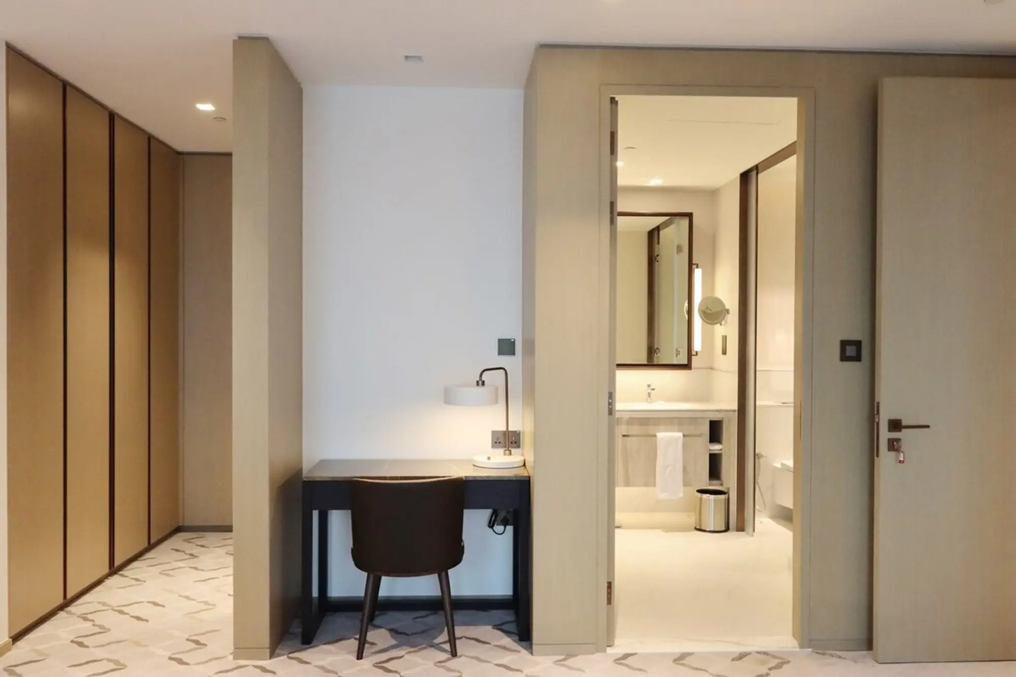 Premium 3B with Skyline View in Address Harbor Point, Dubai