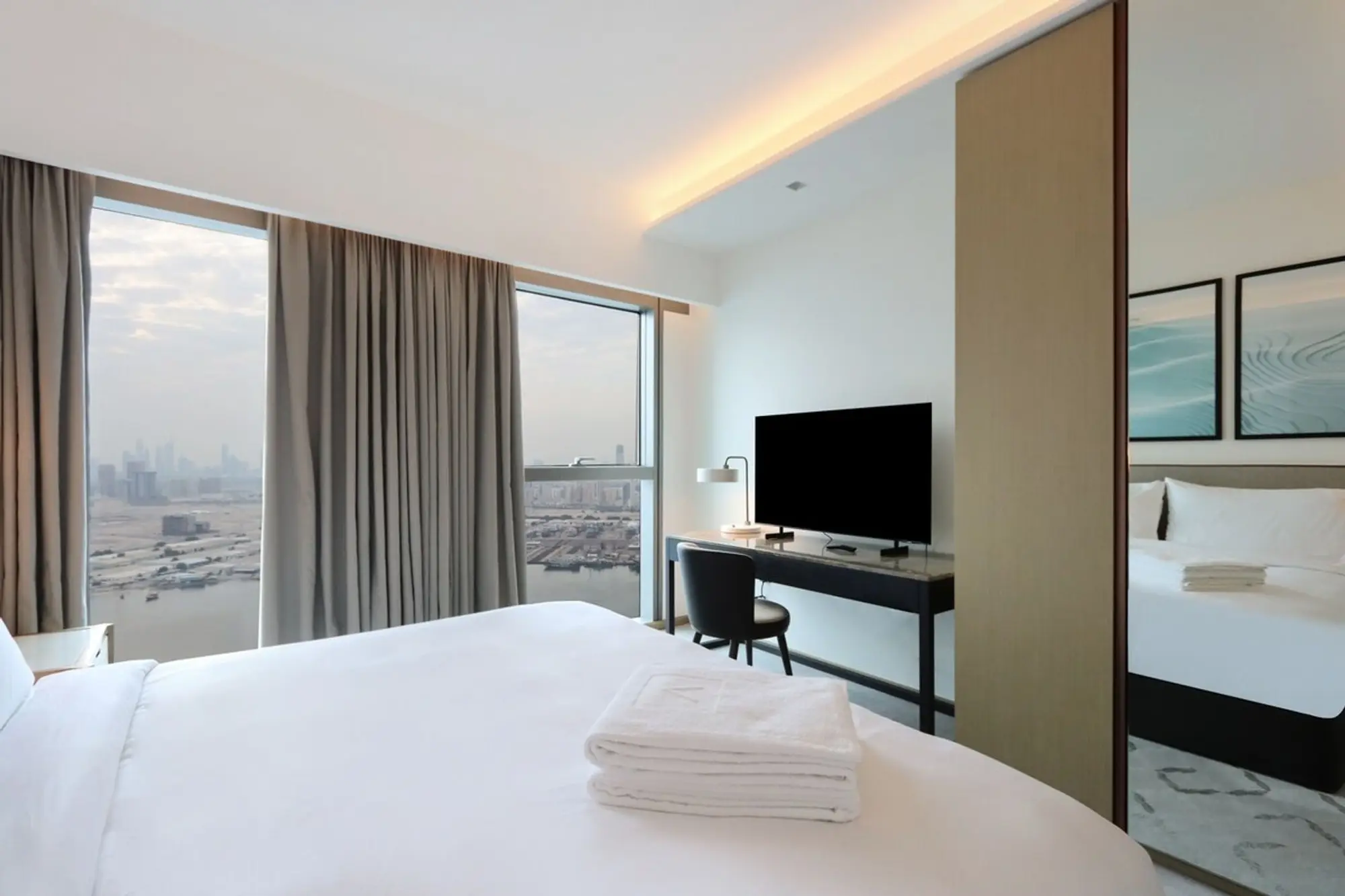 Premium 3B with Skyline View in Address Harbor Point, Dubai