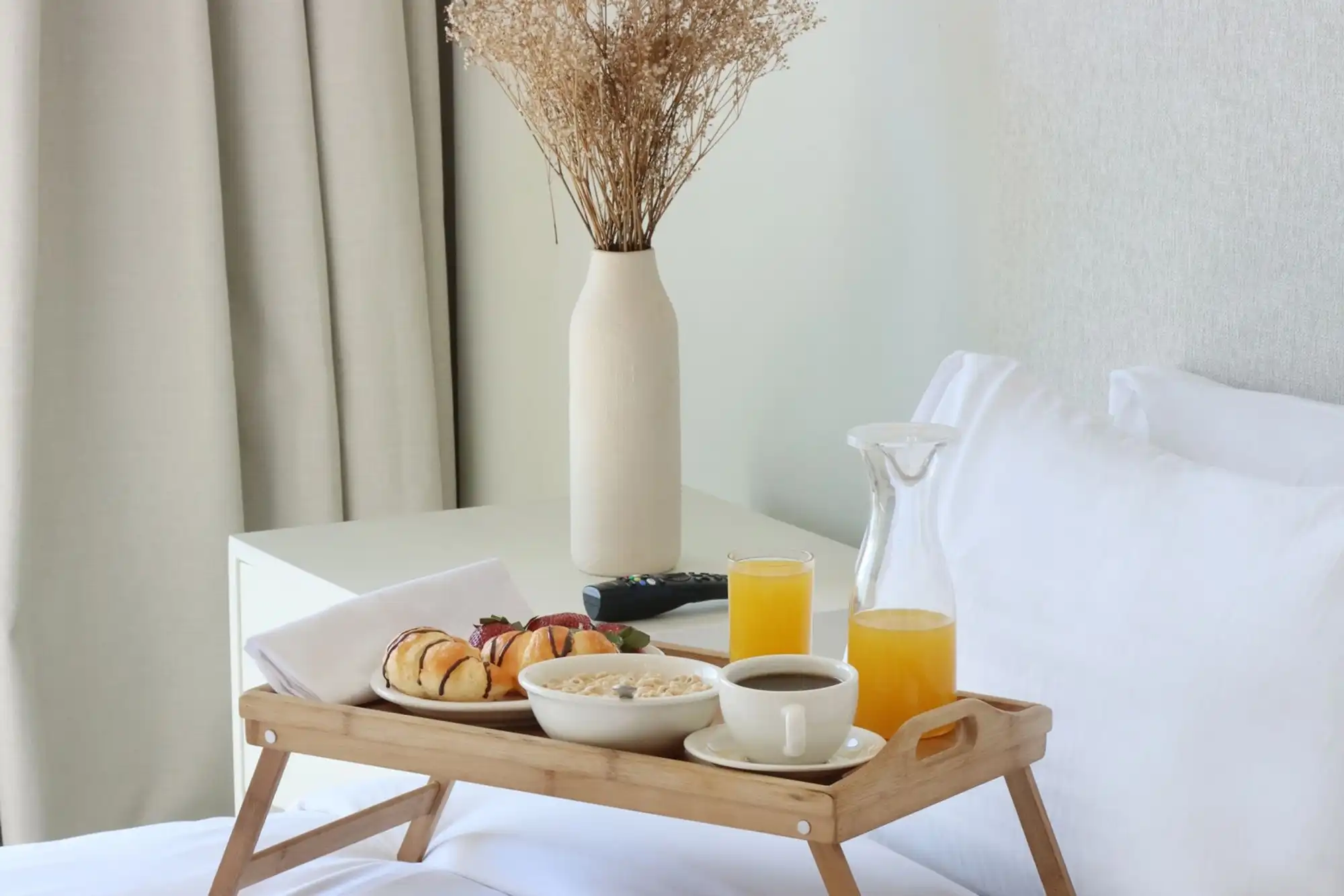 Prime 1BR with Marina Views and Beach Access, Dubai