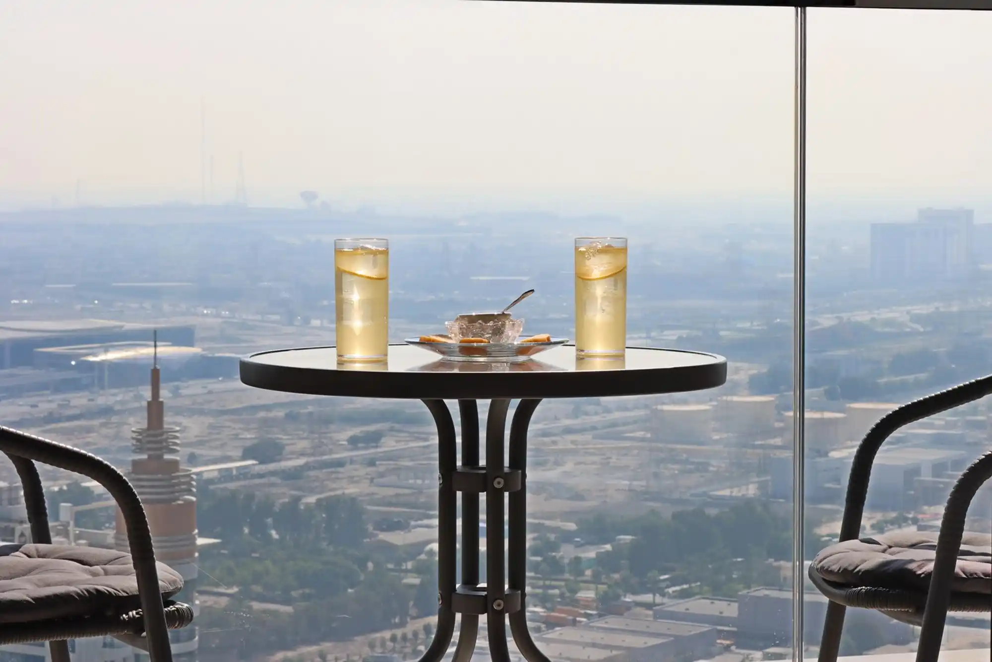 Prime 1BR with Marina Views and Beach Access, Dubai