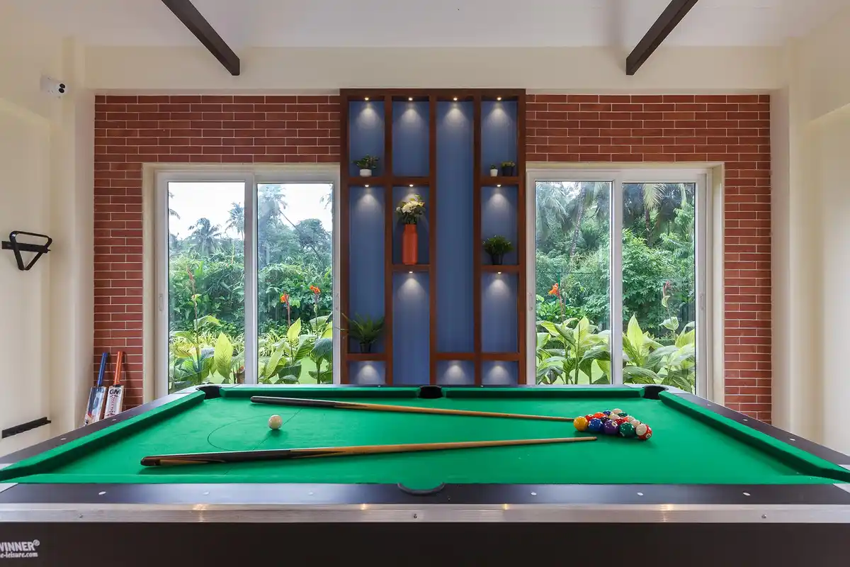 Prism and Palette, Alibaug