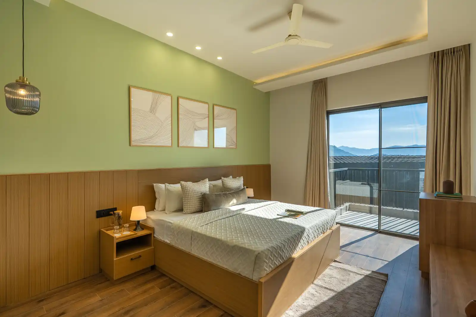 Quatro @ Himalayan Den, Kasauli