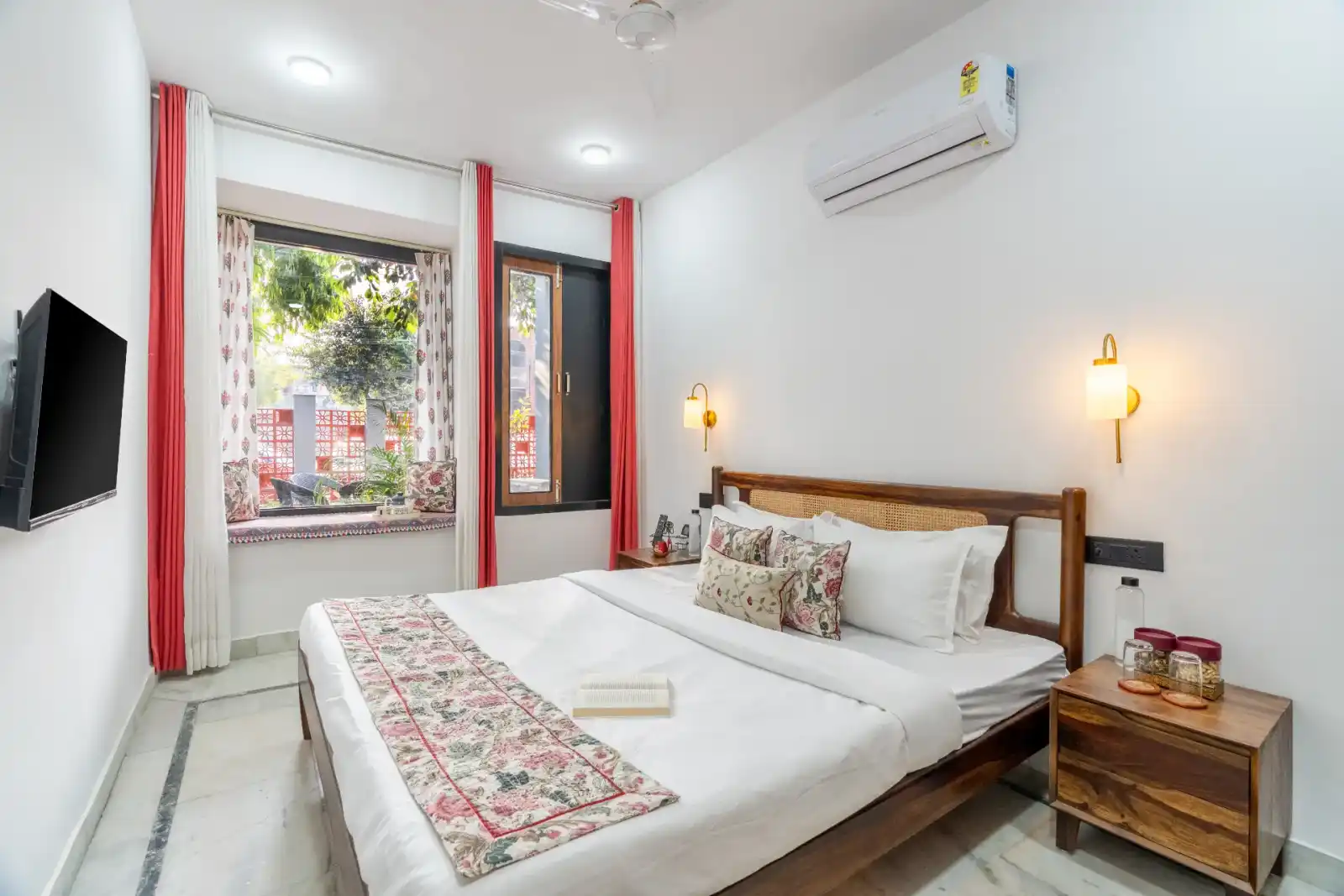 Ramalaya - 8 - BHK Getaway With Serene Courtyard & a Lush Garden, Jaipur