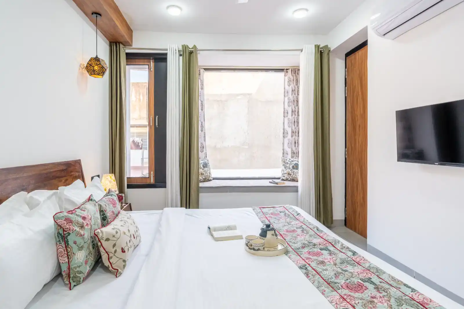 Ramalaya - 8 - BHK Getaway With Serene Courtyard & a Lush Garden, Jaipur