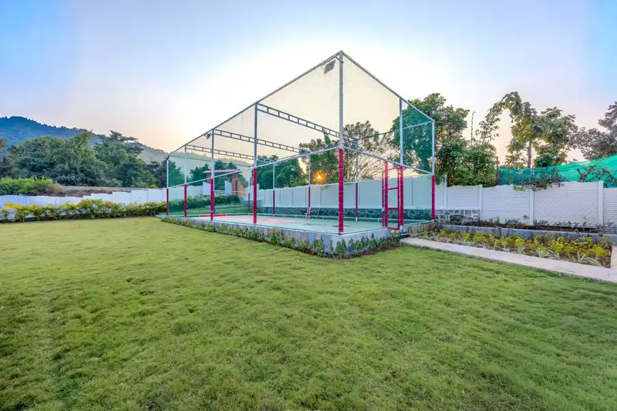Red Gable, Karjat