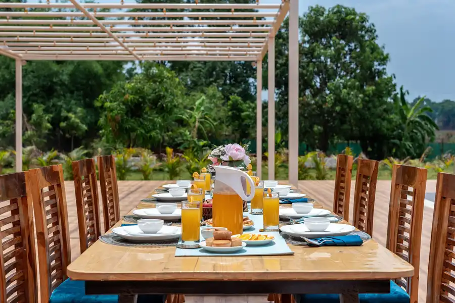 Rio Vista, Karjat