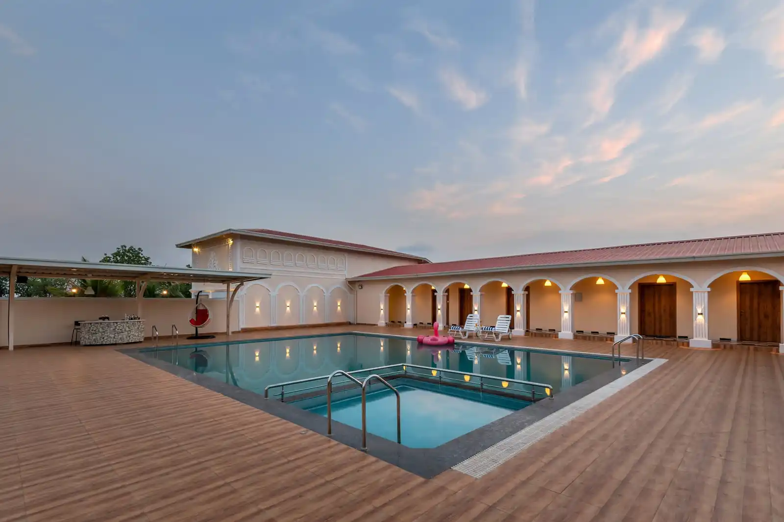 Rio Vista, Karjat