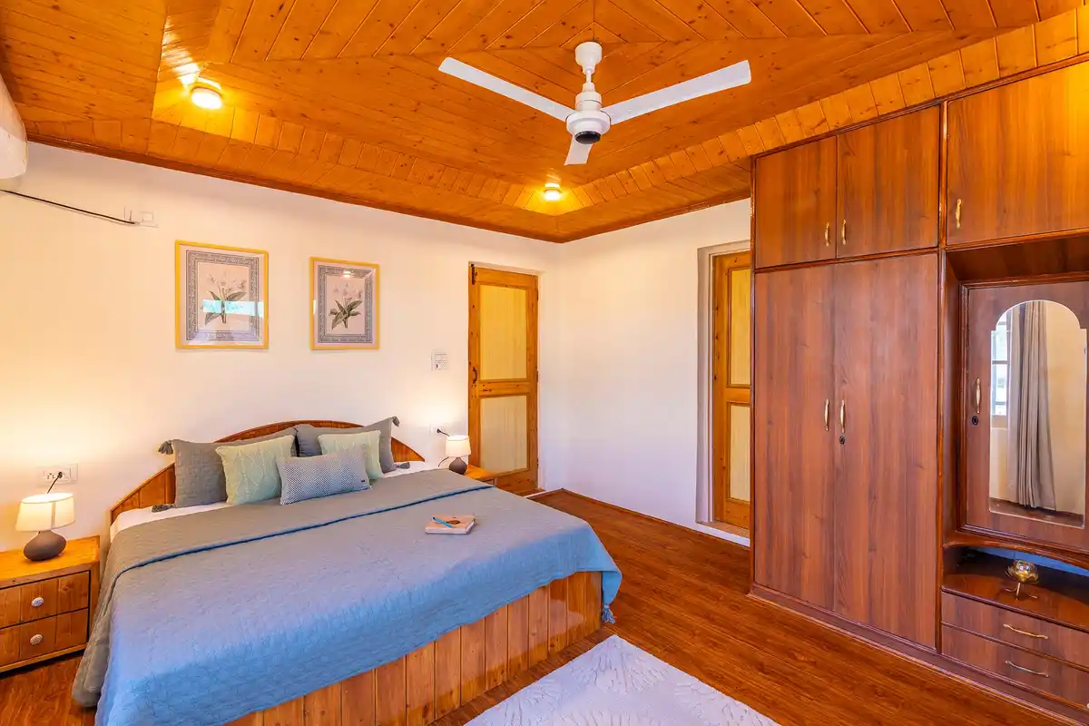 Riverfront Retreat - Qaraar, Srinagar