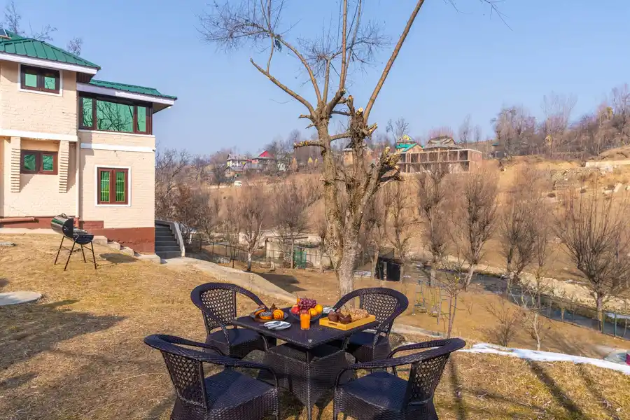 Riverscape, Srinagar