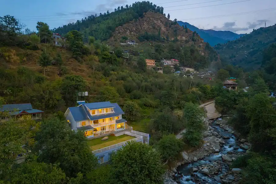 Riverside Symphony, Manali