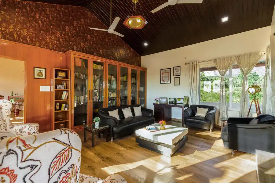 Room 4 @ The Silver Oaks Cottage, Dehradun