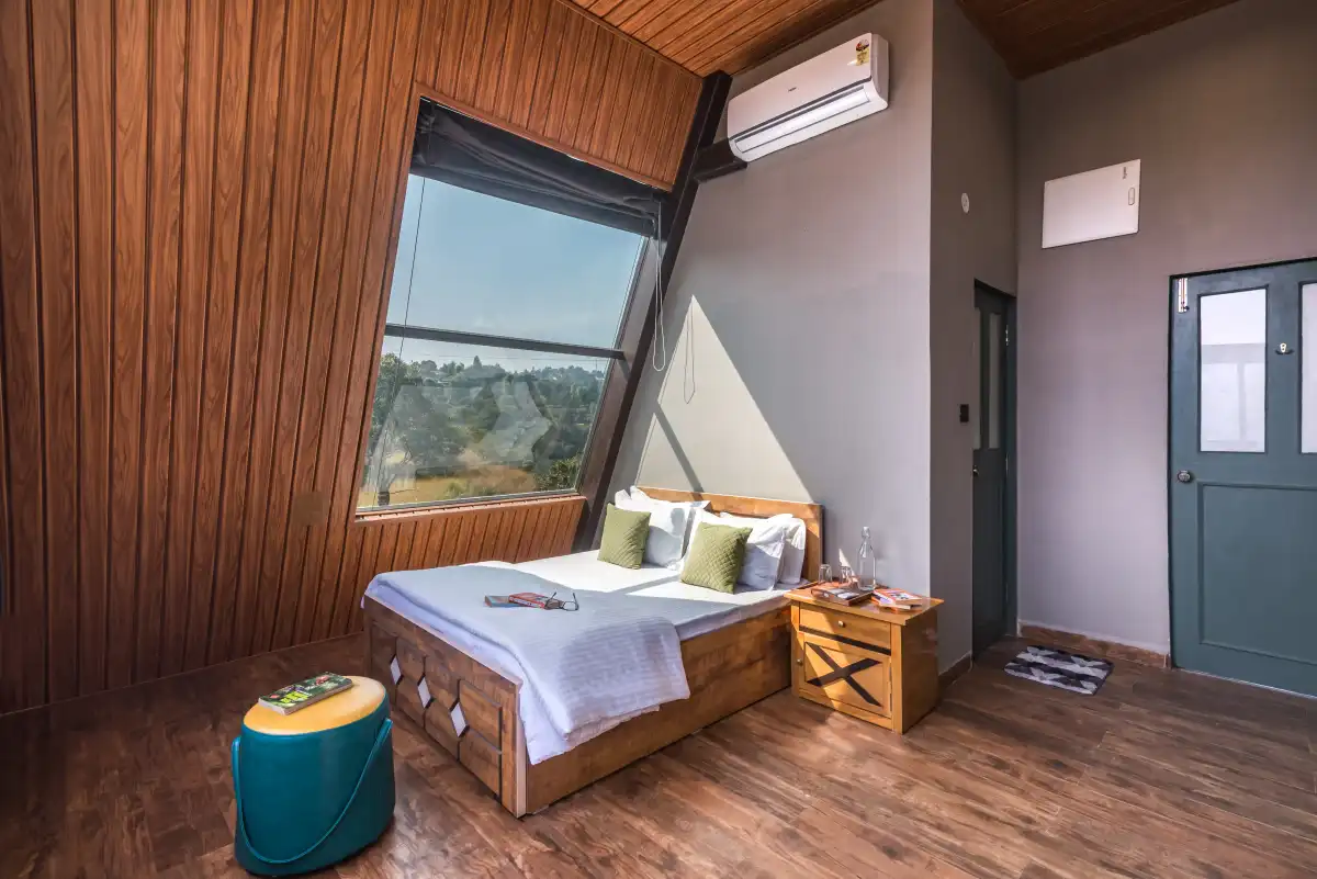 SaffronStays A Vantage, Panchgani