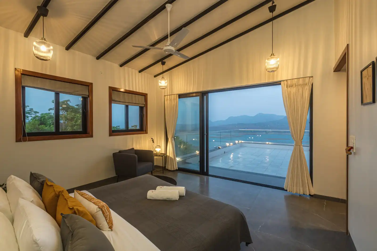 SaffronStays Ahilya Waters, Pawna