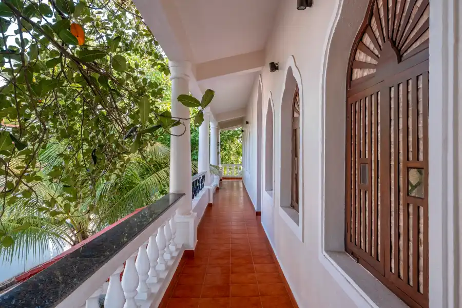 SaffronStays Amarah, Assagao