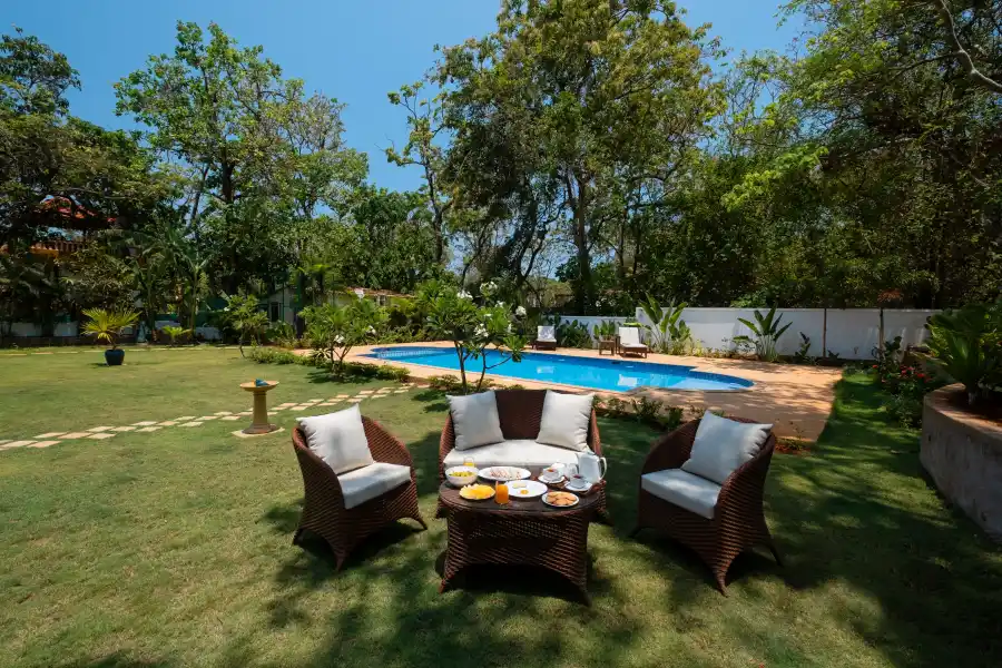 SaffronStays Amarah, Assagao