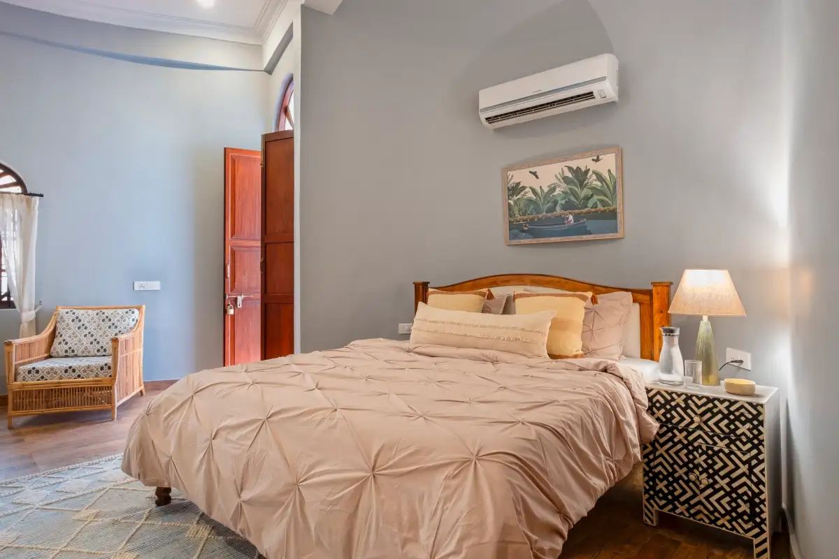 SaffronStays Amarah, Assagao
