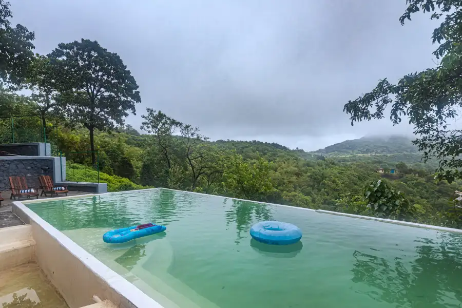 SaffronStays Aranya Vilas, Pawna