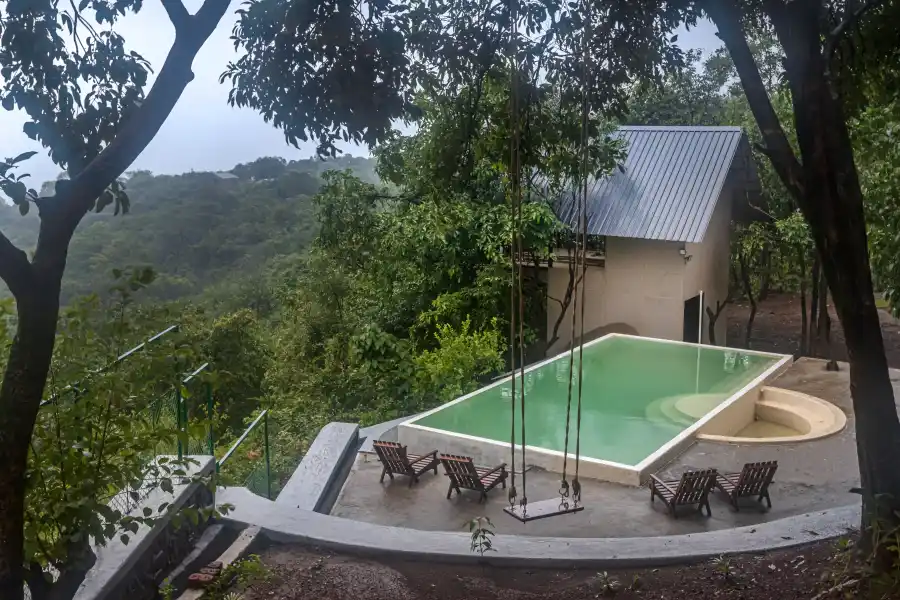 SaffronStays Aranya Vilas, Pawna