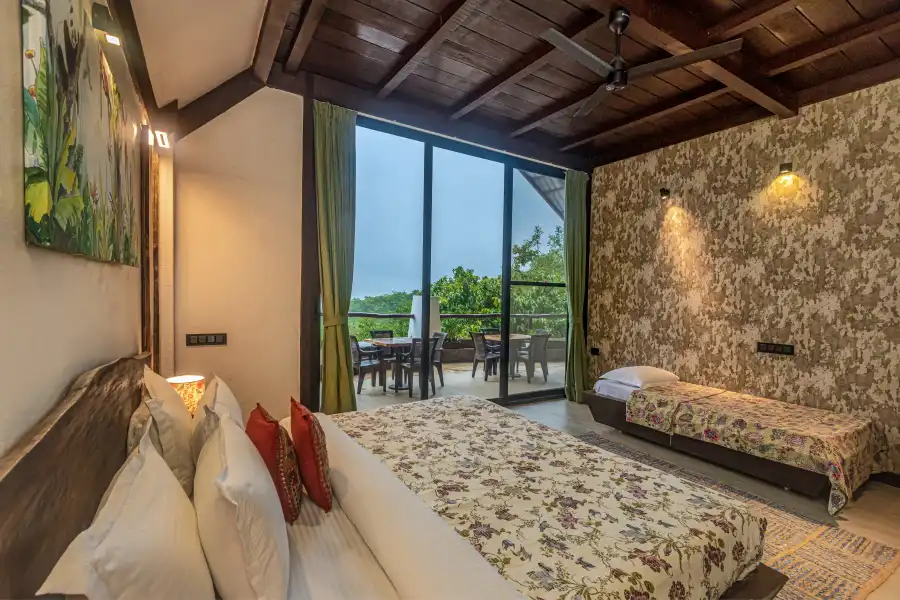 SaffronStays Aranya Vilas, Pawna