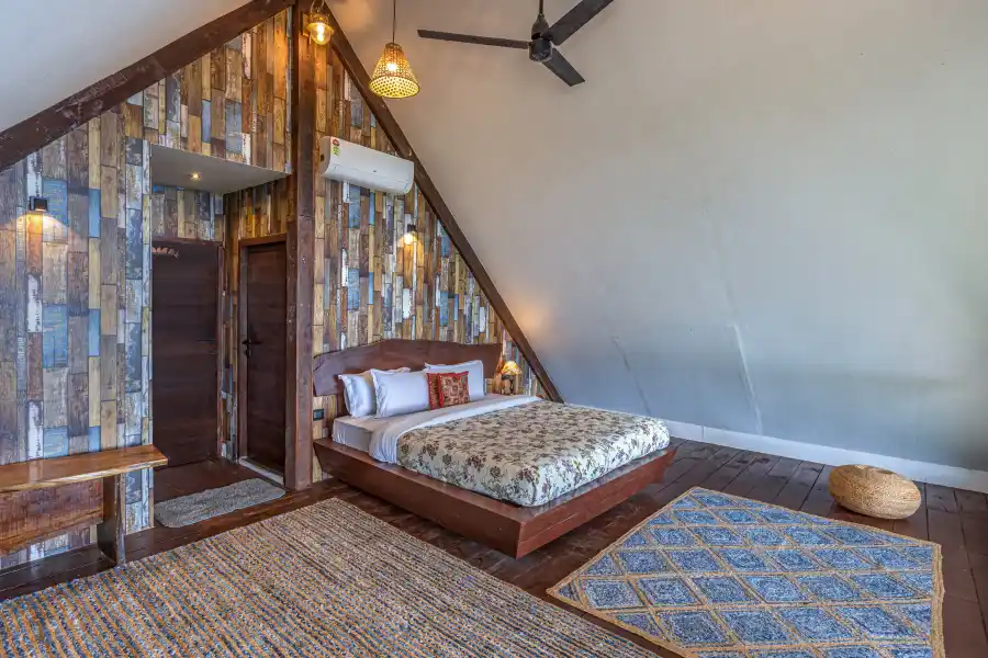 SaffronStays Aranya Vilas, Pawna