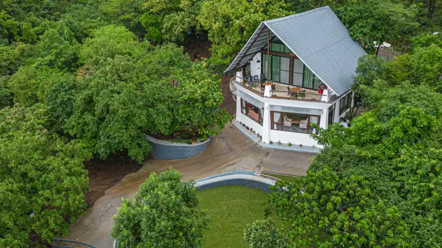 SaffronStays Aranya Vilas, Pawna