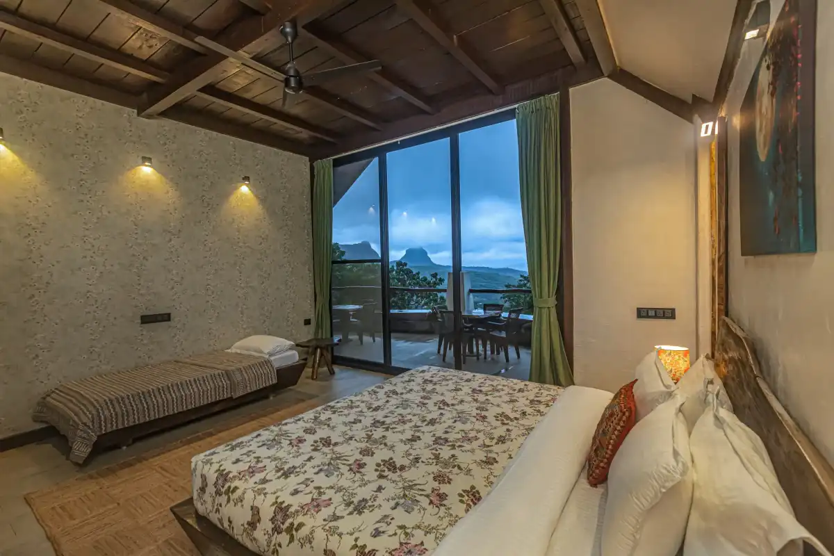 SaffronStays Aranya Vilas, Pawna