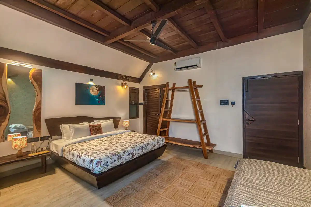 SaffronStays Aranya Vilas, Pawna
