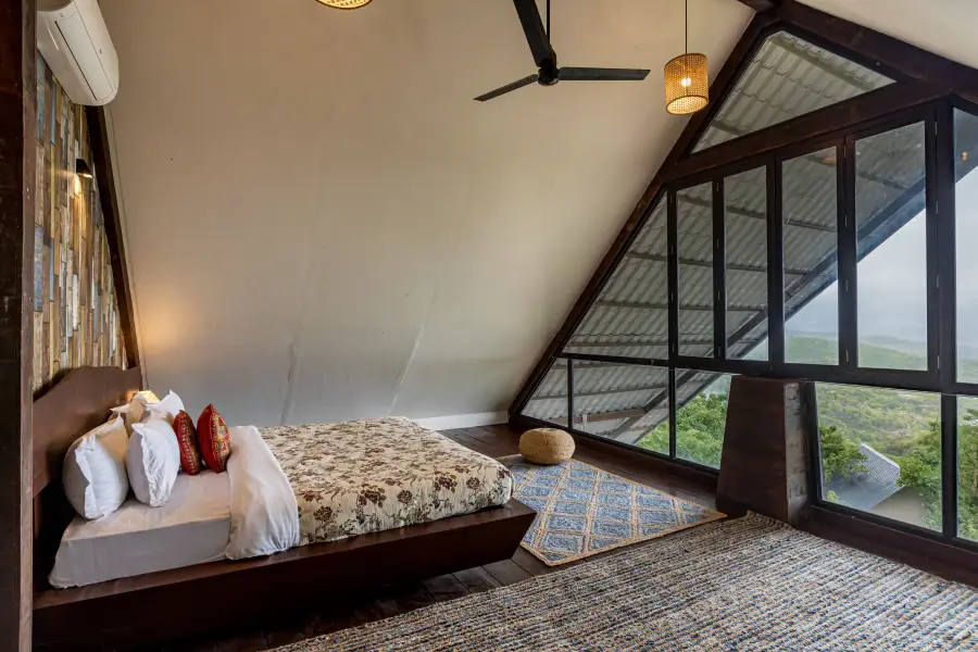 SaffronStays Aranya Vilas, Pawna