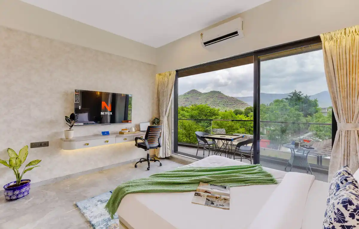 SaffronStays Aroha, Karjat