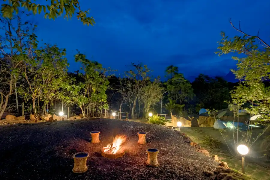 SaffronStays AsanjA Titaly, Murbad