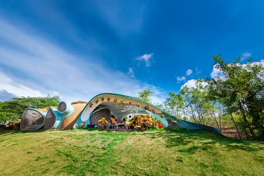 SaffronStays AsanjA Titaly, Murbad