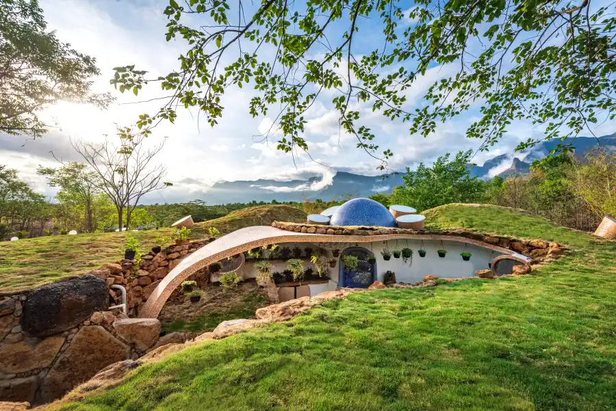 SaffronStays AsanjA Titaly, Murbad