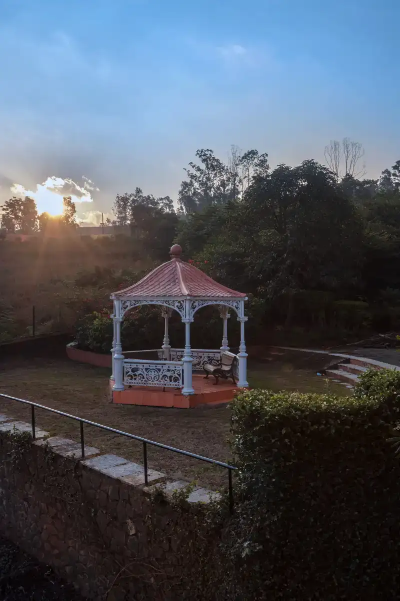 SaffronStays Aurelia, Panchgani