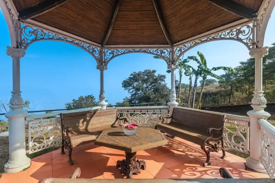 SaffronStays Aurelia, Panchgani