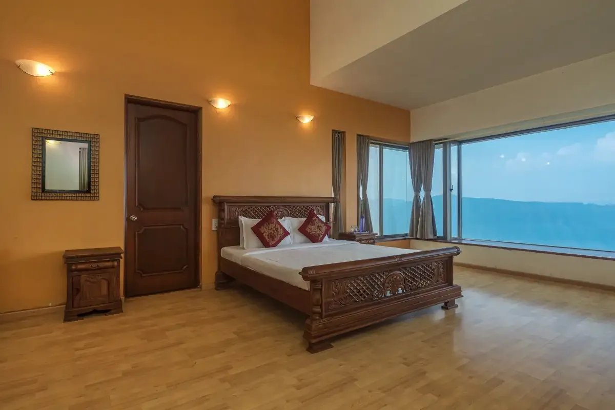SaffronStays Aurelia, Panchgani