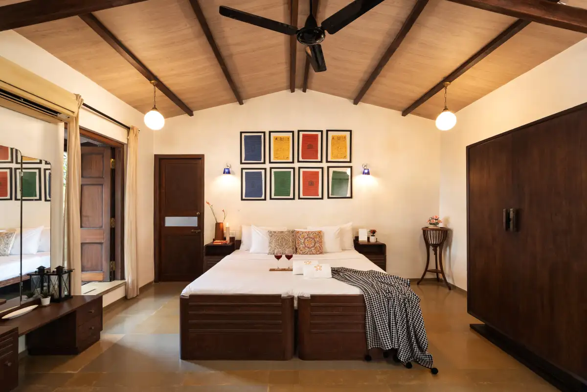 SaffronStays Bay Watch, Kelwa