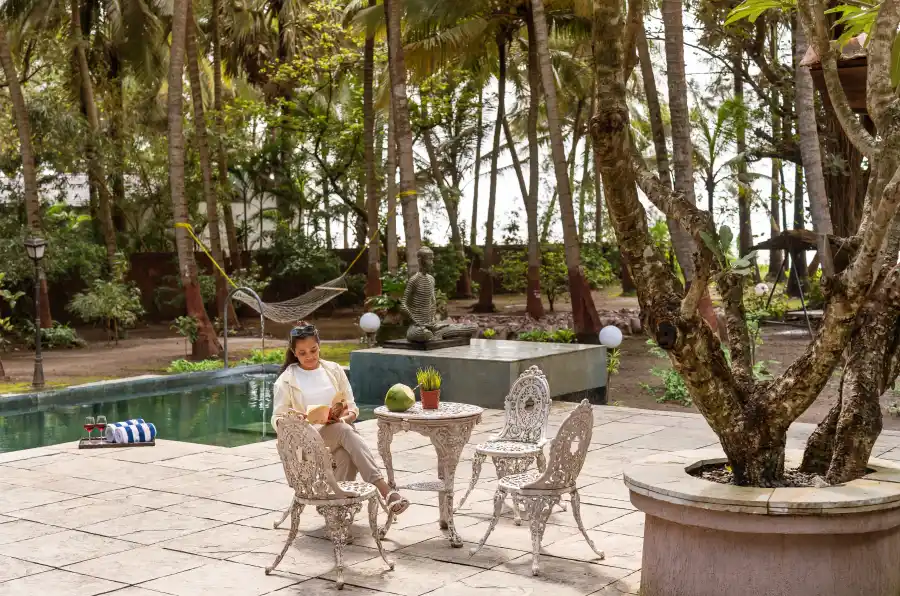 SaffronStays Bay Watch, Kelwa