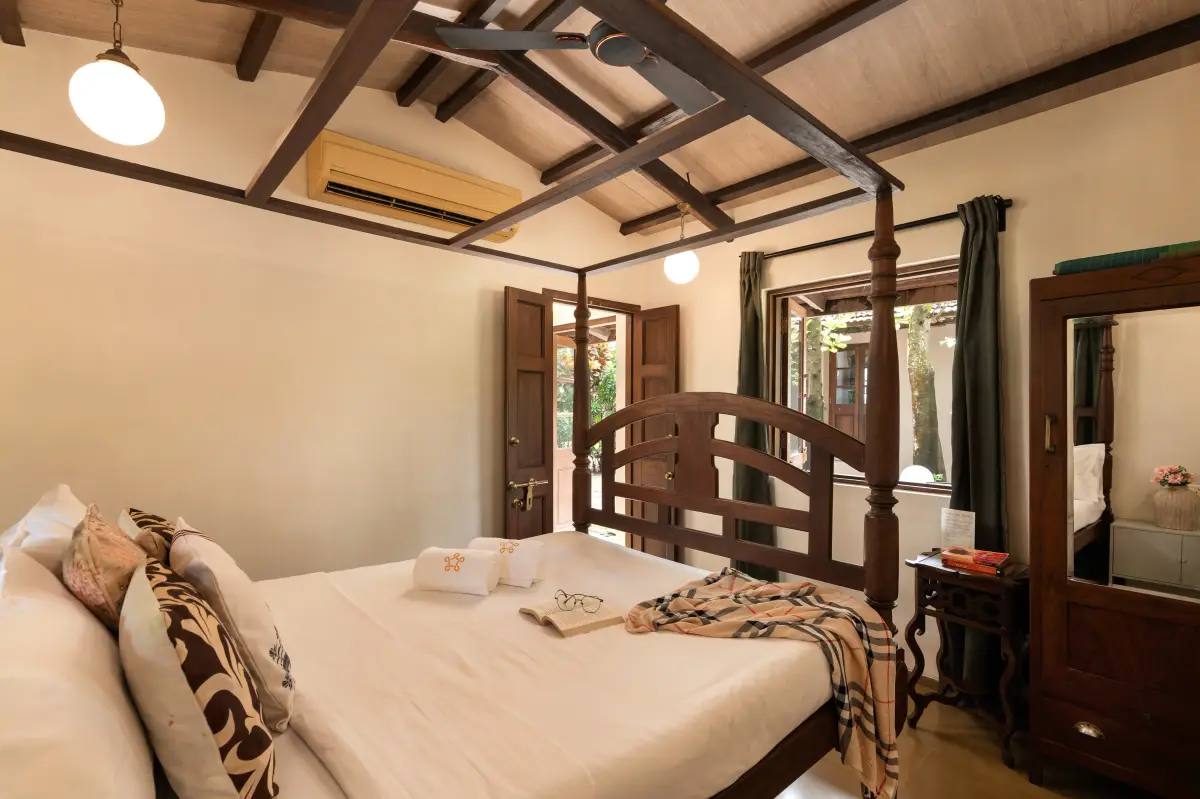 SaffronStays Bay Watch, Kelwa