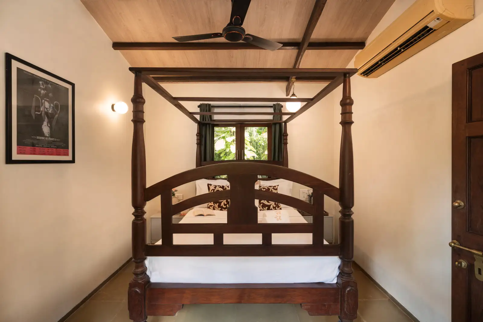 SaffronStays Bay Watch, Kelwa