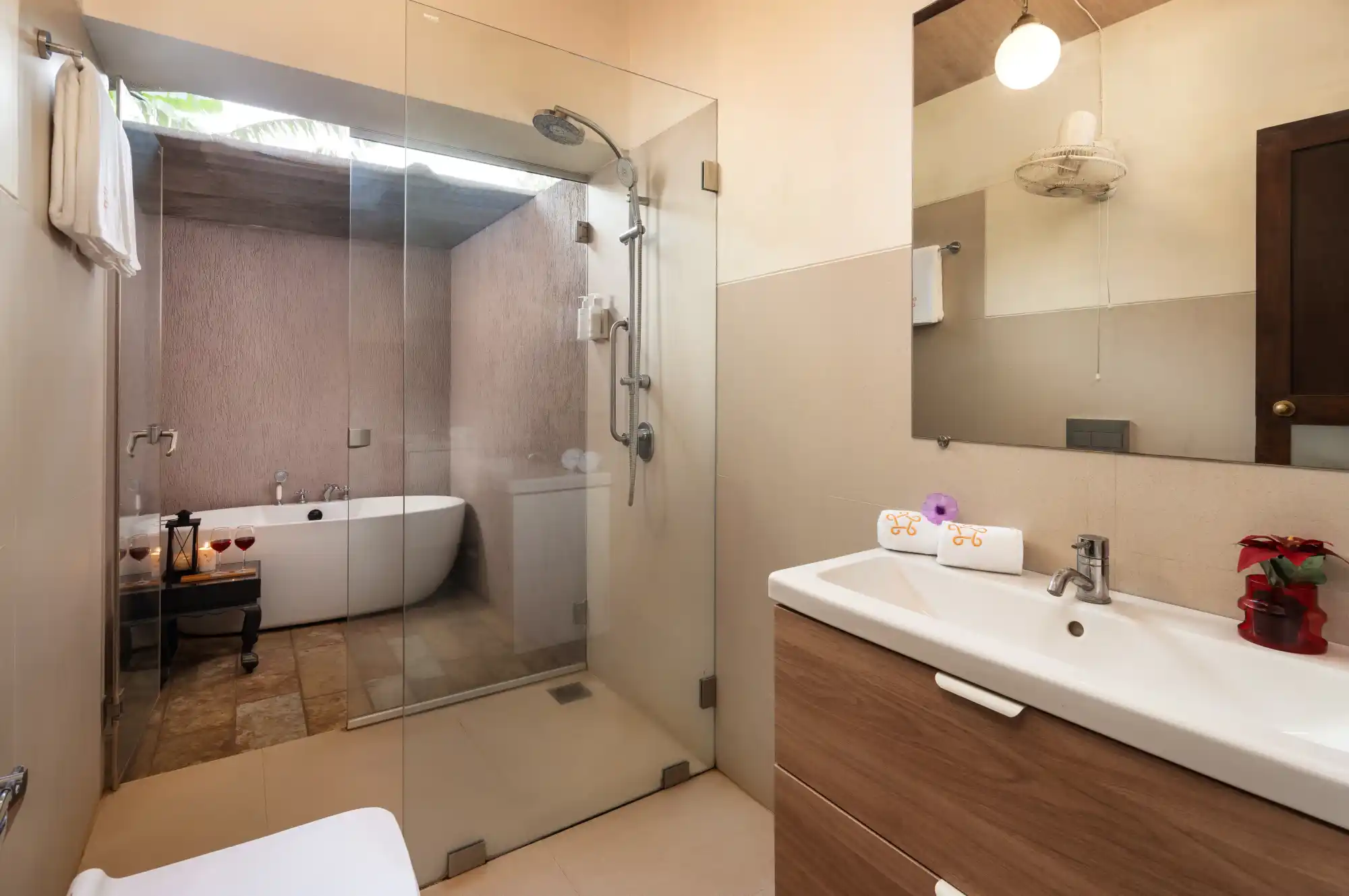SaffronStays Bay Watch, Kelwa