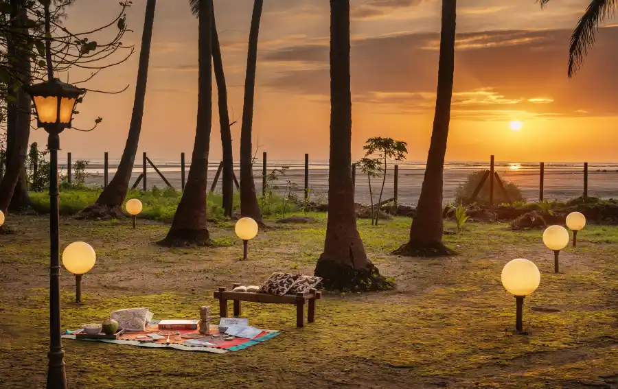 SaffronStays Bay Watch, Kelwa