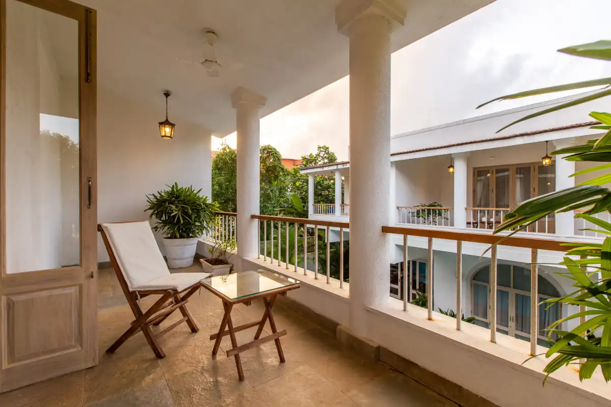 SaffronStays Bel Azur, Assagao