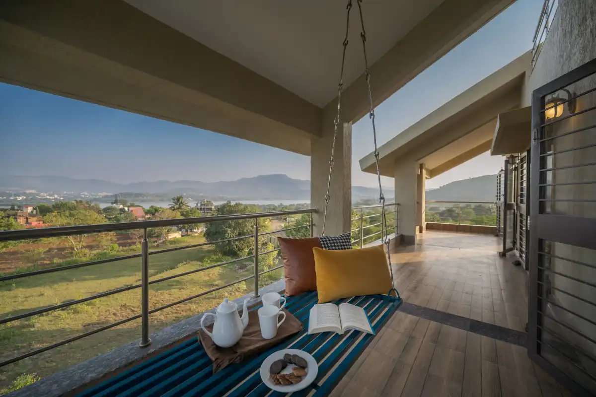 SaffronStays Belvedere Lakehouse, Pune