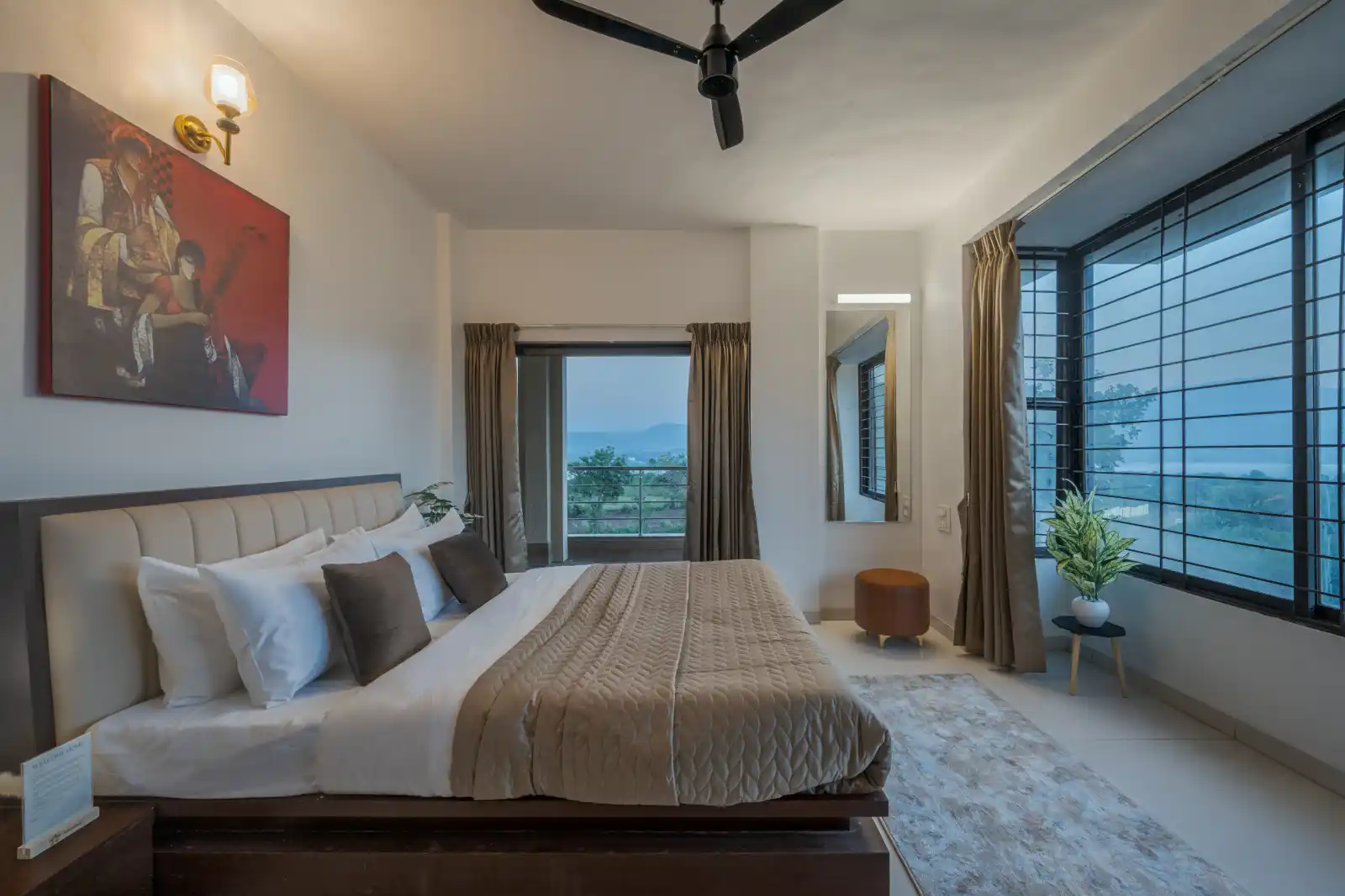 SaffronStays Belvedere Lakehouse, Pune
