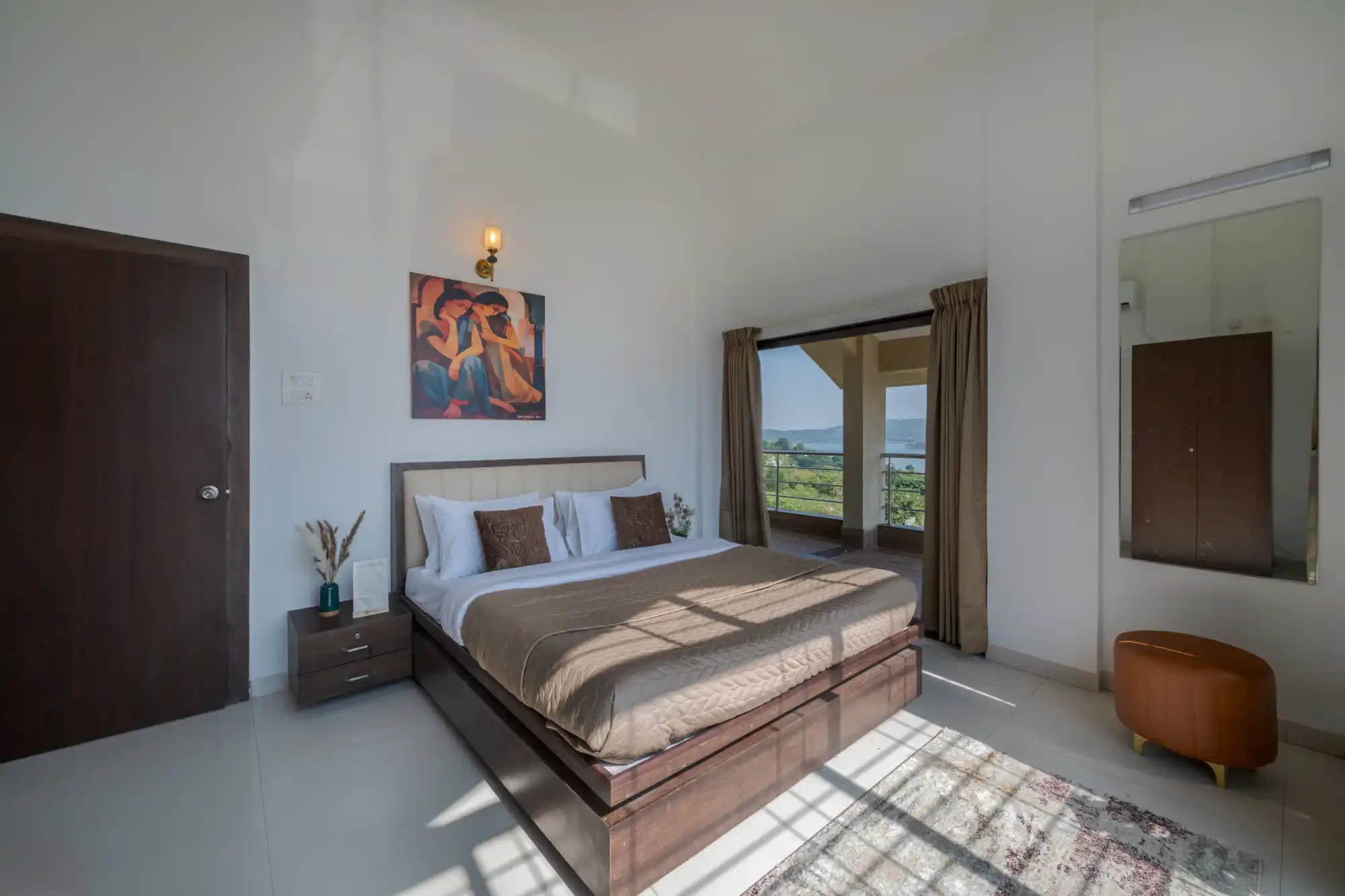 SaffronStays Belvedere Lakehouse, Pune