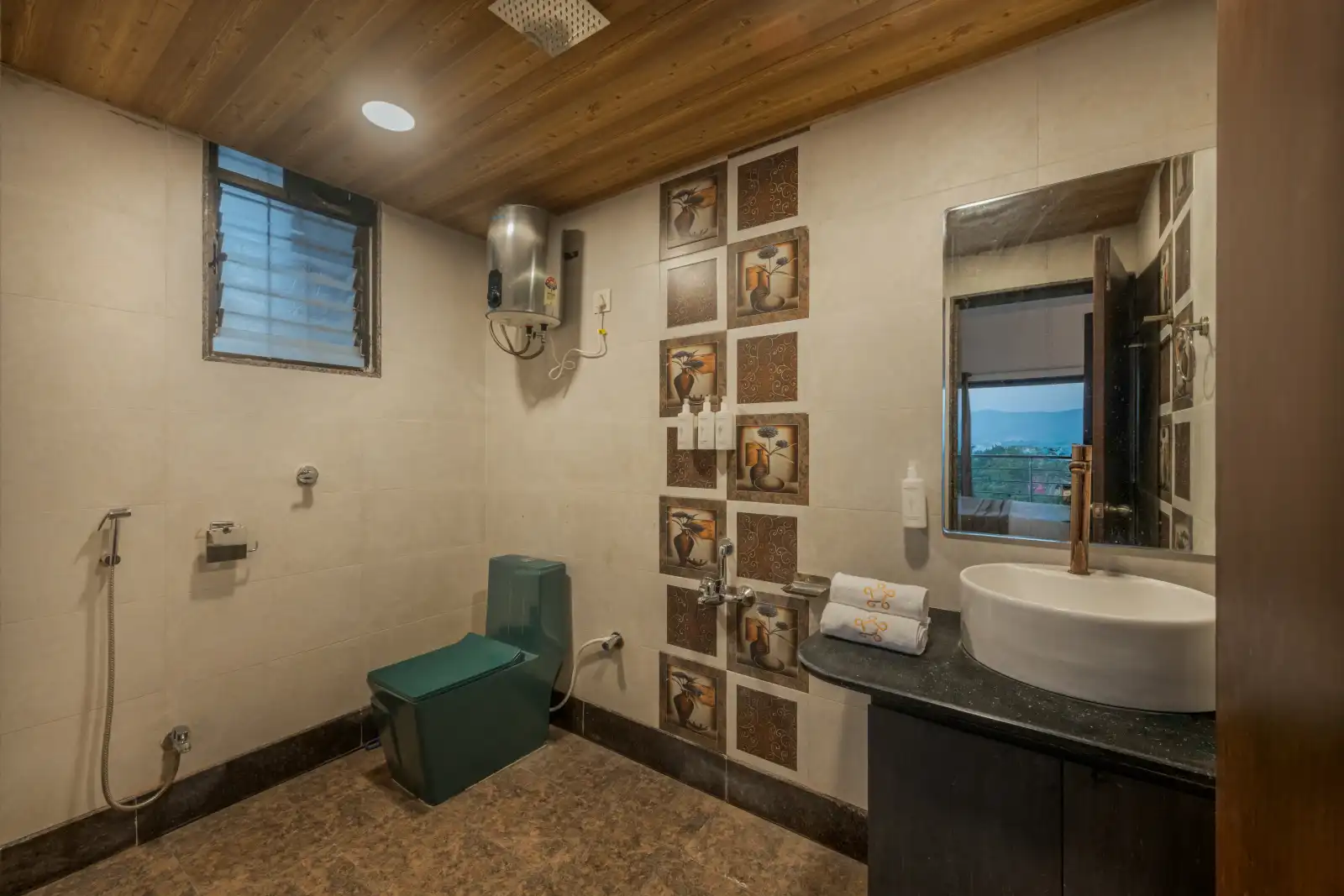 SaffronStays Belvedere Lakehouse, Pune