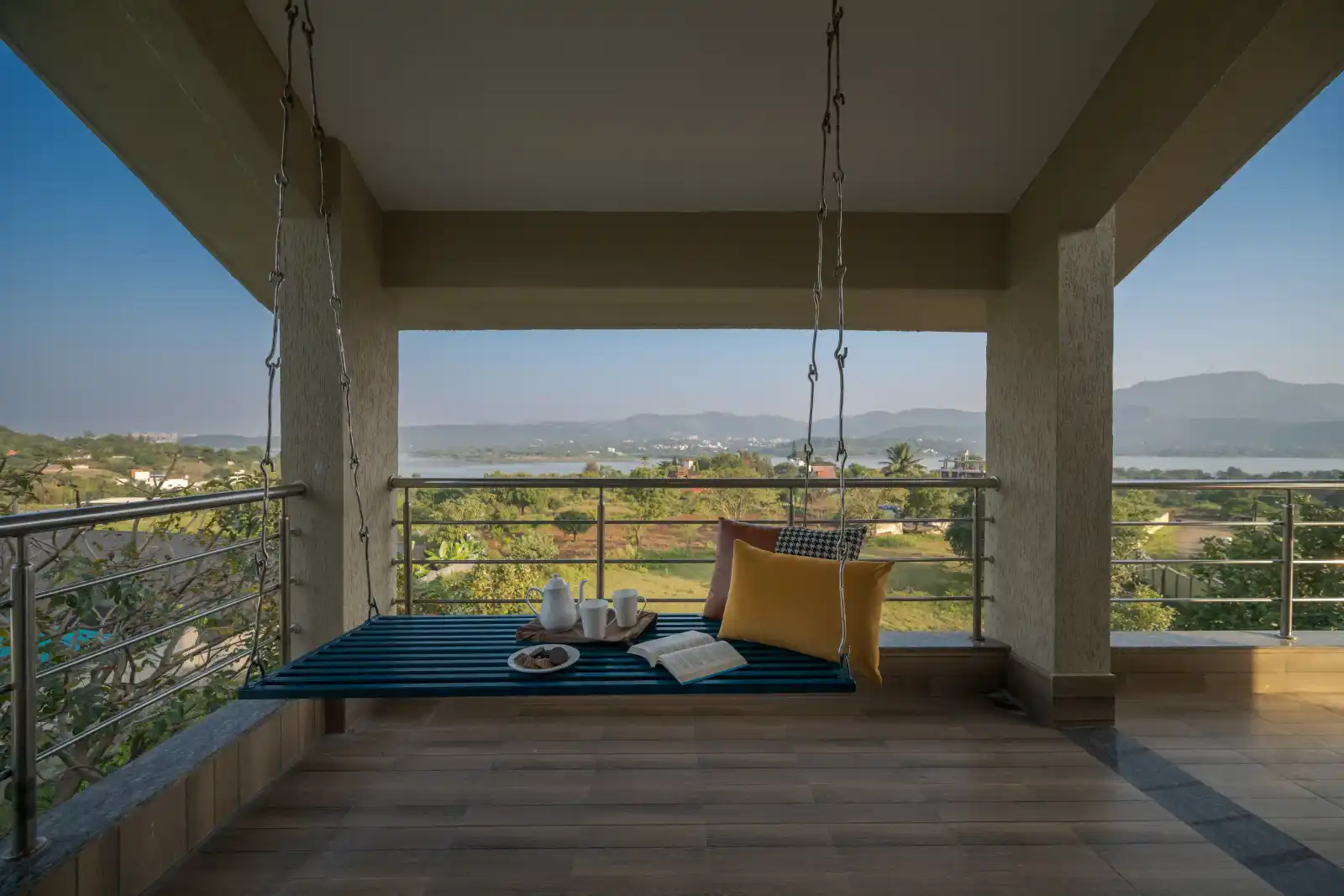 SaffronStays Belvedere Lakehouse, Pune