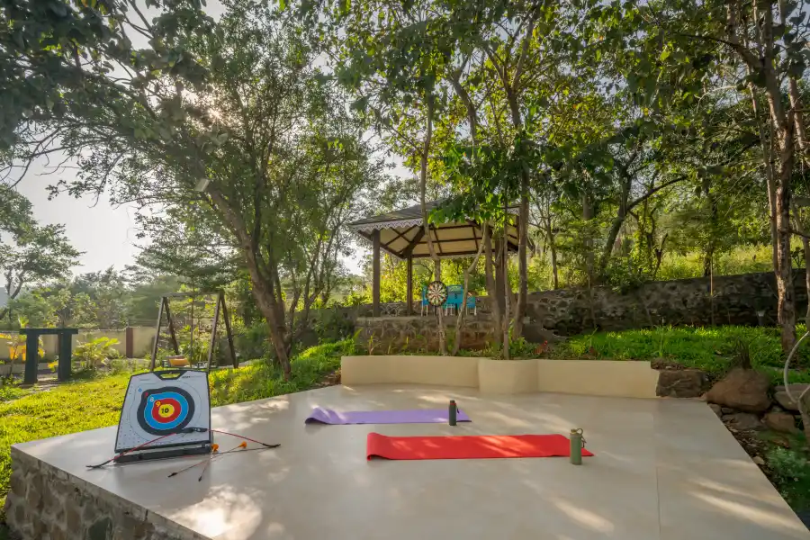 SaffronStays Belvedere Lakehouse, Pune